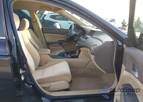 2008 Honda Accord 2.4 Lx from USA, damaged, VIN 1HGCP26318A087937